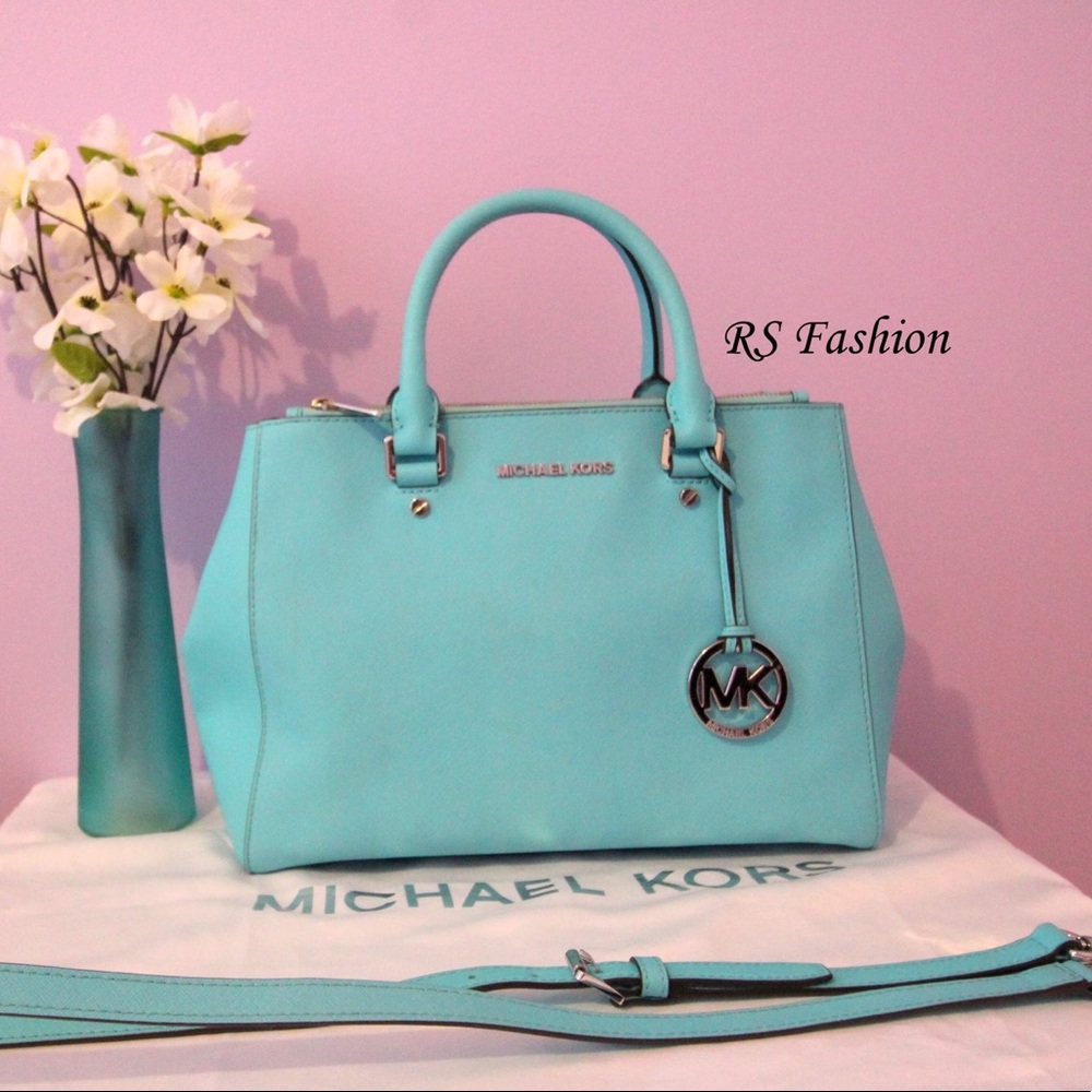 Authentic Michael Kors Sutton satchel